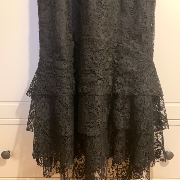 Black lacy dress - Picture 4 of 9